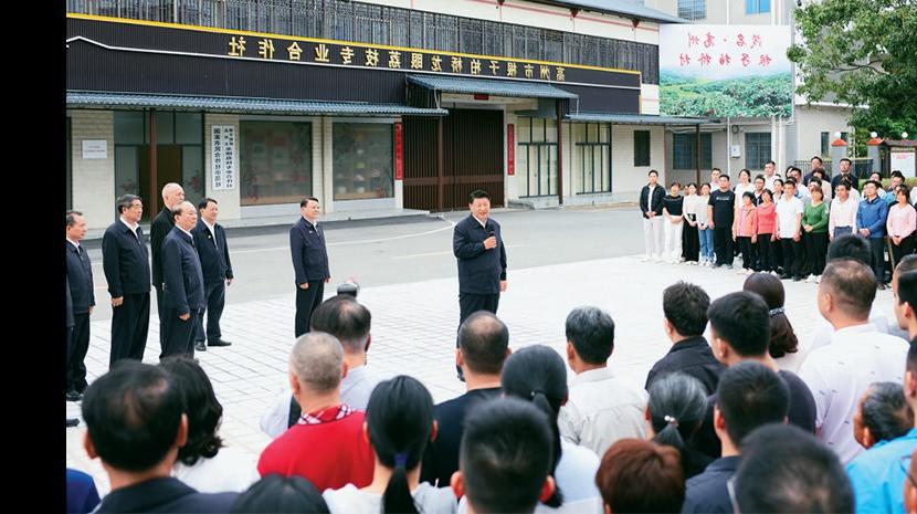 在学习贯彻习近平新时代中国特色社会主义思想主题教育工作会议上的讲话（2023年4月3日）习近平此前，党中央已下发了关于开展主题教育的《意见》，就抓好这次主题教育作出安排，提出明确要求。这里，我讲3个问